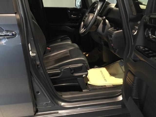 N-BOXカスタム G・Lターボホンダセンシング メモリーナビ フルセグ リアカメラ ETC 両側PWスライドドア Bモニタ Iストップ セキュリティー USB接続 クルーズコントロール ナビTV キーレスエントリー VSA ベンチS LEDランプ(18枚目)