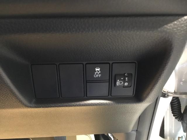 フィット e:HEVクロスター メモリーナビ フルセグ ETC ドラレコ 衝突回避システム フルオートエアコン 整備記録簿 LEDランプ エアバッグ サイドエアバック 地デジ オートクルーズコントロール VSA パワステ ABS(28枚目)