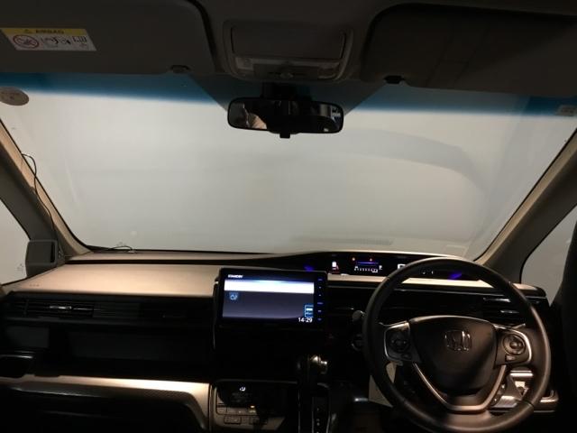 ステップワゴンスパーダ スパーダ・クールスピリットホンダセンシング メモリーナビ フルセグ リアカメラ ETC サイドエアバック スマートキ 左右電動スライドドア バックモニタ Wエアコン 地TV ナビ&TV 三列シート 助手席エアバッグ AAC 横滑り防止機能(2枚目)