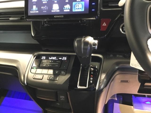 ステップワゴンスパーダ スパーダ・クールスピリットホンダセンシング メモリーナビ フルセグ リアカメラ ETC サイドエアバック スマートキ 左右電動スライドドア バックモニタ Wエアコン 地TV ナビ&TV 三列シート 助手席エアバッグ AAC 横滑り防止機能(24枚目)