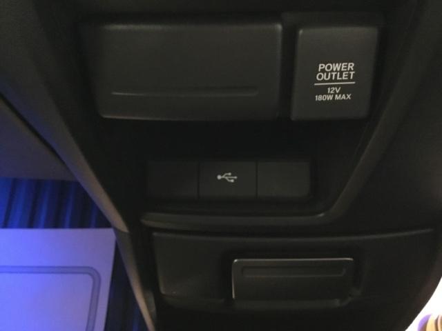 ステップワゴンスパーダ スパーダ・クールスピリットホンダセンシング メモリーナビ フルセグ リアカメラ ETC サイドエアバック スマートキ 左右電動スライドドア バックモニタ Wエアコン 地TV ナビ&TV 三列シート 助手席エアバッグ AAC 横滑り防止機能(26枚目)