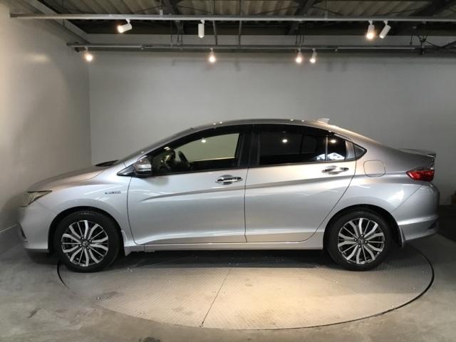 グレイス ハイブリッドEX・ホンダセンシング メモリーナビ フルセグ リアカメラ ETC ドラレコ Rカメラ 記録簿 クルーズコントロール LEDヘッドライト パワーステアリング シートヒーター スマートキー USB ドライブレコーダー アイスト(7枚目)