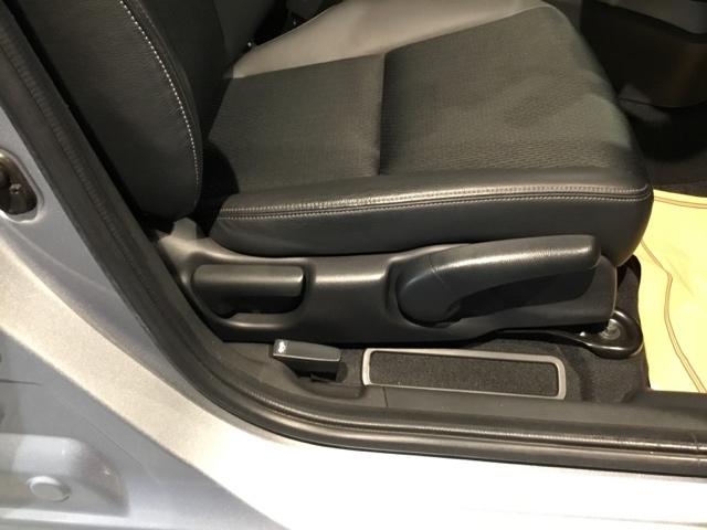 グレイス ハイブリッドEX・ホンダセンシング メモリーナビ フルセグ リアカメラ ETC ドラレコ Rカメラ 記録簿 クルーズコントロール LEDヘッドライト パワーステアリング シートヒーター スマートキー USB ドライブレコーダー アイスト(15枚目)