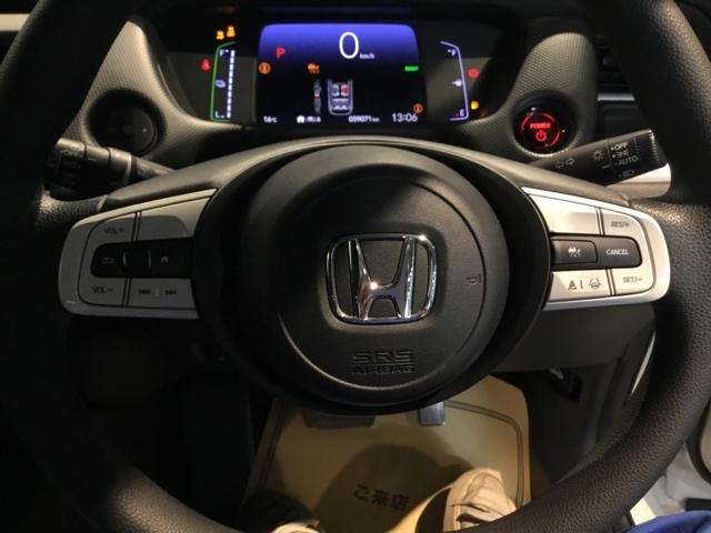 フィット e:HEVベーシック メモリーナビ フルセグ リアカメラ ETC ドラレコ カーテンエアバッグ CMBS USBポート 地デジ Rカメ セキュリティアラーム アイドリングストップ ナビTV スマートキー LEDヘッド(3枚目)