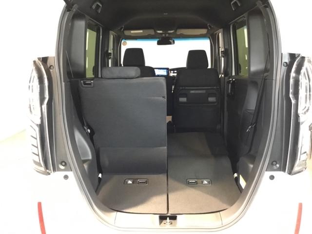Ｎ－ＢＯＸカスタム Ｌ　メモリーナビ　フルセグ　シートヒーター　サイドエアバッグ　ナビＴＶ　Ａストップ　ベンチシート　キーフリーシステム　ＬＥＤライト　クルーズコントロール　ＡＣ　ＤＶＤ視聴可能　スマキー　横滑り防止　ＵＳＢ（11枚目）