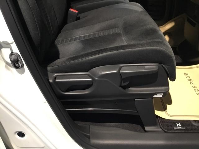 Ｎ－ＢＯＸカスタム Ｌ　メモリーナビ　フルセグ　シートヒーター　サイドエアバッグ　ナビＴＶ　Ａストップ　ベンチシート　キーフリーシステム　ＬＥＤライト　クルーズコントロール　ＡＣ　ＤＶＤ視聴可能　スマキー　横滑り防止　ＵＳＢ（20枚目）