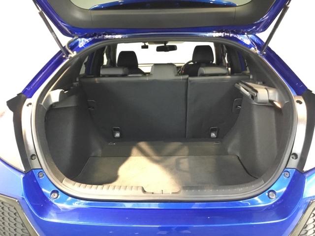 �g�����N�׎��\���ȗe�ʂ���܂��B