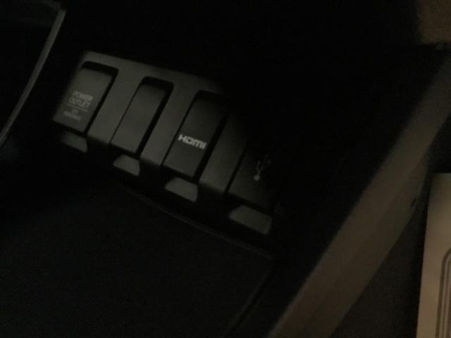 �X�}�[�g�t�H���Ȃǂ̏[�d�ɕ֗��Ȃt�r�a�W���b�N�B�^�]�Ȃ��������Ȃ�����g���₷���ł��B