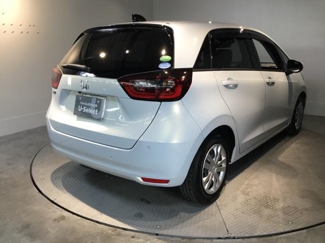 フィット ホーム　メモリーナビ　ドラレコ　ＥＴＣ　リアカメラ　衝突軽減ブレーキ　ＬＥＤライト　エアバッグ　スマ－トキ－　盗難防止装置　Ｗエアバック　ＵＳＢポート　フルオートエアコン　パワーウィンドウ　パワステ　ＶＳＡ（8枚目）