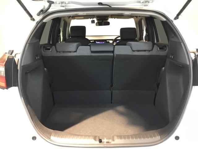 フィット ホーム　メモリーナビ　ドラレコ　ＥＴＣ　リアカメラ　衝突軽減ブレーキ　ＬＥＤライト　エアバッグ　スマ－トキ－　盗難防止装置　Ｗエアバック　ＵＳＢポート　フルオートエアコン　パワーウィンドウ　パワステ　ＶＳＡ（10枚目）