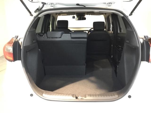 フィット ホーム　メモリーナビ　ドラレコ　ＥＴＣ　リアカメラ　衝突軽減ブレーキ　ＬＥＤライト　エアバッグ　スマ－トキ－　盗難防止装置　Ｗエアバック　ＵＳＢポート　フルオートエアコン　パワーウィンドウ　パワステ　ＶＳＡ（11枚目）