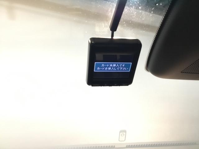 フィット ホーム　メモリーナビ　ドラレコ　ＥＴＣ　リアカメラ　衝突軽減ブレーキ　ＬＥＤライト　エアバッグ　スマ－トキ－　盗難防止装置　Ｗエアバック　ＵＳＢポート　フルオートエアコン　パワーウィンドウ　パワステ　ＶＳＡ（20枚目）