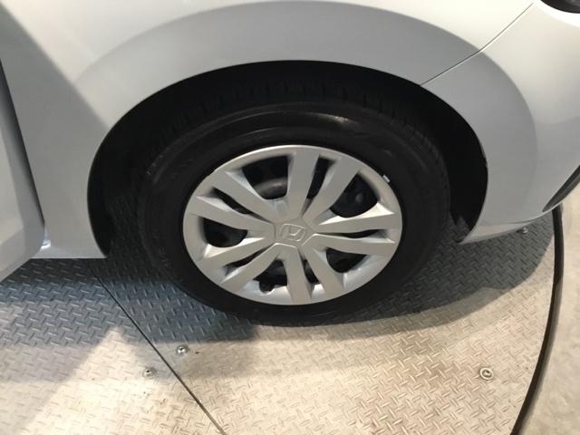 フィット ホーム　メモリーナビ　ドラレコ　ＥＴＣ　リアカメラ　衝突軽減ブレーキ　ＬＥＤライト　エアバッグ　スマ－トキ－　盗難防止装置　Ｗエアバック　ＵＳＢポート　フルオートエアコン　パワーウィンドウ　パワステ　ＶＳＡ（33枚目）