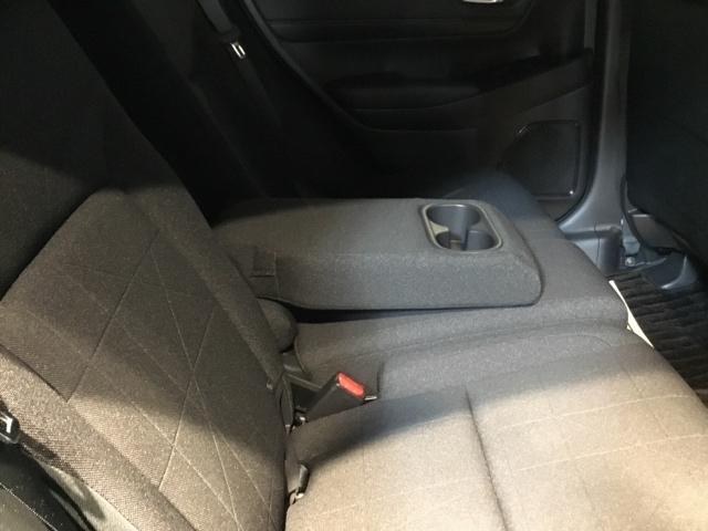 ヴェゼル ｅ：ＨＥＶＸ　メモリーナビ　ドラレコ　ＥＴＣ　リアカメラ　前後障害物センサー　ＡＡＣ　イモビライザー　スマ－トキ－　誤発進抑制　ＰＷ　クルコン　ＥＳＣ　キーフリー　ＬＥＤヘッドランプ　ナビＴＶ　ＤＶＤ再生可　ＡＢＳ（16枚目）