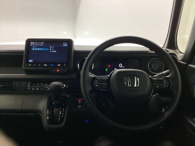 Ｎ－ＢＯＸカスタム ベースグレード　ＨｏｎｄａＣＯＮＮＥＣＴ対応純正メモリーナビ　ドラレコ　Ｗ電動ドア　ＵＳＢ接続　ＣＭＢＳ　Ｄレコ　ベンチシート　オートエアコン　スマートキ　ＬＥＤ　盗難防止装置　クルコン　ＥＴＣ　バックカメラ　ＥＳＣ（3枚目）