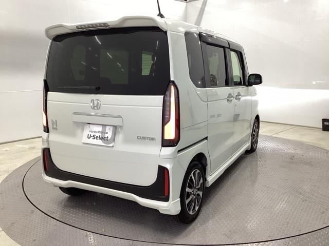 Ｎ－ＢＯＸカスタム ベースグレード　ＨｏｎｄａＣＯＮＮＥＣＴ対応純正メモリーナビ　ドラレコ　Ｗ電動ドア　ＵＳＢ接続　ＣＭＢＳ　Ｄレコ　ベンチシート　オートエアコン　スマートキ　ＬＥＤ　盗難防止装置　クルコン　ＥＴＣ　バックカメラ　ＥＳＣ（8枚目）