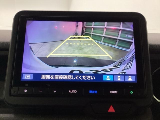 Ｎ－ＢＯＸカスタム ベースグレード　ＨｏｎｄａＣＯＮＮＥＣＴ対応純正メモリーナビ　ドラレコ　Ｗ電動ドア　ＵＳＢ接続　ＣＭＢＳ　Ｄレコ　ベンチシート　オートエアコン　スマートキ　ＬＥＤ　盗難防止装置　クルコン　ＥＴＣ　バックカメラ　ＥＳＣ（11枚目）