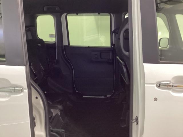 Ｎ－ＢＯＸカスタム ベースグレード　ＨｏｎｄａＣＯＮＮＥＣＴ対応純正メモリーナビ　ドラレコ　Ｗ電動ドア　ＵＳＢ接続　ＣＭＢＳ　Ｄレコ　ベンチシート　オートエアコン　スマートキ　ＬＥＤ　盗難防止装置　クルコン　ＥＴＣ　バックカメラ　ＥＳＣ（22枚目）