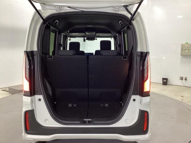 Ｎ－ＢＯＸカスタム ベースグレード　ＨｏｎｄａＣＯＮＮＥＣＴ対応純正メモリーナビ　ドラレコ　Ｗ電動ドア　ＵＳＢ接続　ＣＭＢＳ　Ｄレコ　ベンチシート　オートエアコン　スマートキ　ＬＥＤ　盗難防止装置　クルコン　ＥＴＣ　バックカメラ　ＥＳＣ（23枚目）