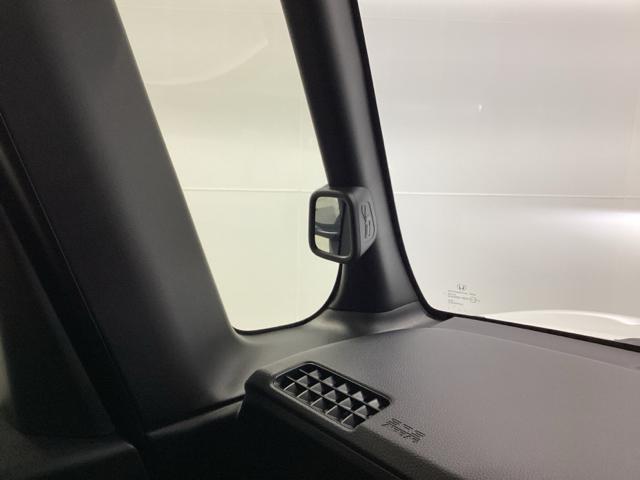 Ｎ－ＢＯＸカスタム ベースグレード　ＨｏｎｄａＣＯＮＮＥＣＴ対応純正メモリーナビ　ドラレコ　Ｗ電動ドア　ＵＳＢ接続　ＣＭＢＳ　Ｄレコ　ベンチシート　オートエアコン　スマートキ　ＬＥＤ　盗難防止装置　クルコン　ＥＴＣ　バックカメラ　ＥＳＣ（27枚目）