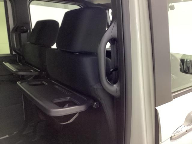 Ｎ－ＢＯＸカスタム ベースグレード　ＨｏｎｄａＣＯＮＮＥＣＴ対応純正メモリーナビ　ドラレコ　Ｗ電動ドア　ＵＳＢ接続　ＣＭＢＳ　Ｄレコ　ベンチシート　オートエアコン　スマートキ　ＬＥＤ　盗難防止装置　クルコン　ＥＴＣ　バックカメラ　ＥＳＣ（33枚目）