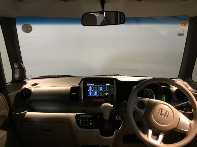 N-BOX G・Lパッケージ メモリーナビ フルセグ ETC リアカメラ I-STOP ベンチ席 メンテナンスノート カラーバックモニター 全席PW イモビライザー ナビテレビ 1セグ AAC 横滑り防止 スマートキー DVD再生(2枚目)