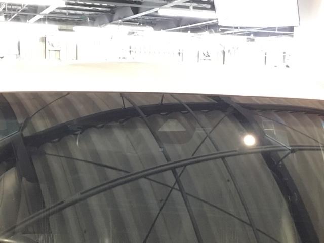 ヴェゼル ＲＳ・ホンダセンシング　メモリーナビ　フルセグ　ＥＴＣ　リアカメラ　盗難防止　バックモニター　サイドエアバック　スマ－トキ－　シートヒータ　ＬＥＤライト　地デジＴＶ　フルオートエアコン　整備記録簿　ＤＶＤ　横滑り防止機能（27枚目）