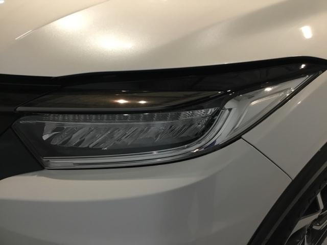 ヴェゼル ＲＳ・ホンダセンシング　メモリーナビ　フルセグ　ＥＴＣ　リアカメラ　盗難防止　バックモニター　サイドエアバック　スマ－トキ－　シートヒータ　ＬＥＤライト　地デジＴＶ　フルオートエアコン　整備記録簿　ＤＶＤ　横滑り防止機能（29枚目）