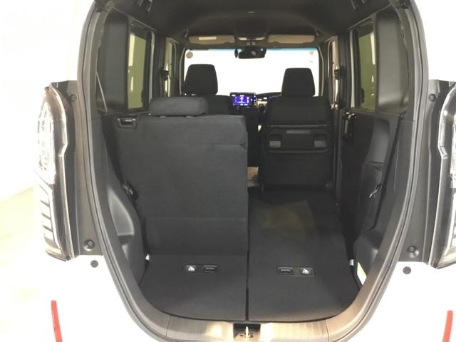 Ｎ－ＢＯＸカスタム Ｌ　リアカメラ　ＥＴＣ　シートヒーター　Ｐソナー　サイドエアバッグ　ナビＴＶ　Ａストップ　ベンチシート　点検記録簿　キーフリーシステム　クルーズコントロール　ＡＣ　ＤＶＤ視聴可能　スマキー　横滑り防止（11枚目）