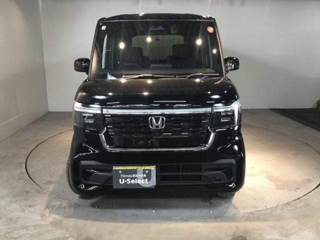 Ｎ－ＢＯＸカスタム ベースグレード　試乗車　メモリーナビ　ドラレコ　ＥＴＣ　リアカメラ　Ｗ電動ドア　ＵＳＢ接続　ＣＭＢＳ　Ｄレコ　禁煙　ベンチシート　オートエアコン　スマートキ　ＬＥＤ　盗難防止装置　クルコン　バックカメラ　フルセグＴＶ（6枚目）