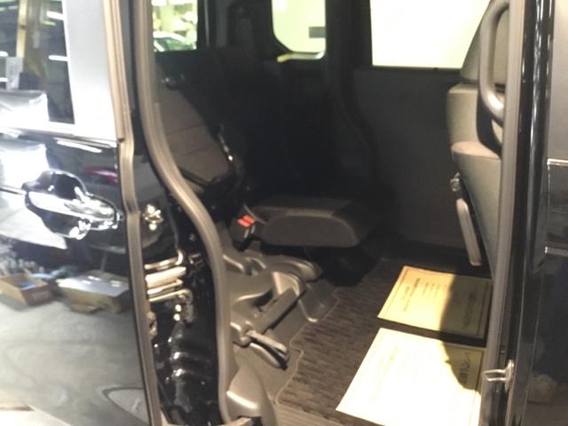 Ｎ－ＢＯＸカスタム ベースグレード　試乗車　メモリーナビ　ドラレコ　ＥＴＣ　リアカメラ　Ｗ電動ドア　ＵＳＢ接続　ＣＭＢＳ　Ｄレコ　禁煙　ベンチシート　オートエアコン　スマートキ　ＬＥＤ　盗難防止装置　クルコン　バックカメラ　フルセグＴＶ（14枚目）