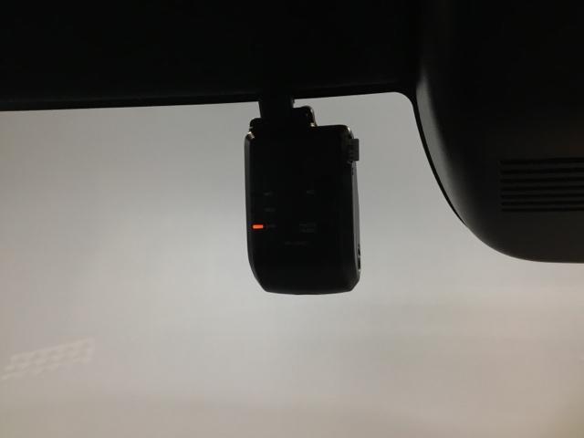 Ｎ－ＢＯＸカスタム ベースグレード　試乗車　メモリーナビ　ドラレコ　ＥＴＣ　リアカメラ　Ｗ電動ドア　ＵＳＢ接続　ＣＭＢＳ　Ｄレコ　禁煙　ベンチシート　オートエアコン　スマートキ　ＬＥＤ　盗難防止装置　クルコン　バックカメラ　フルセグＴＶ（23枚目）