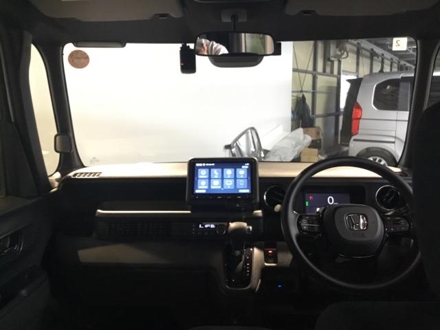 Ｎ－ＢＯＸカスタム ベースグレード　試乗車　メモリーナビ　ドラレコ　ＥＴＣ　リアカメラ　ＵＳＢ接続　ＣＭＢＳ　Ｄレコ　禁煙　ベンチシート　オートエアコン　スマートキ　ＬＥＤ　盗難防止装置　クルコン　バックカメラ　フルセグＴＶ　エアバッグ（2枚目）