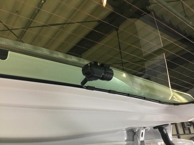 Ｎ－ＢＯＸカスタム ベースグレード　試乗車　メモリーナビ　ドラレコ　ＥＴＣ　リアカメラ　ＵＳＢ接続　ＣＭＢＳ　Ｄレコ　禁煙　ベンチシート　オートエアコン　スマートキ　ＬＥＤ　盗難防止装置　クルコン　バックカメラ　フルセグＴＶ　エアバッグ（12枚目）