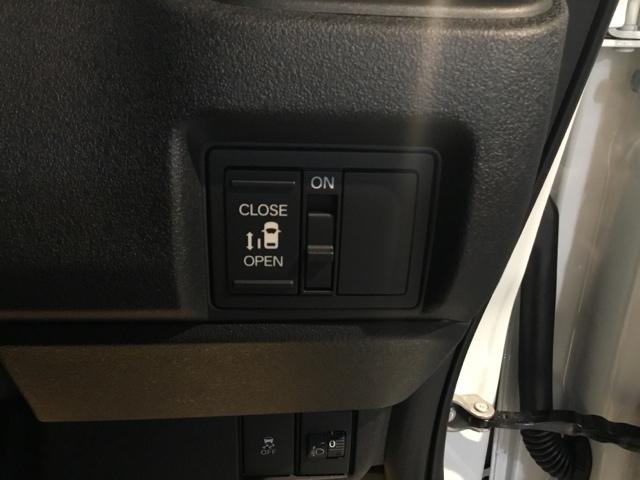 Ｎ－ＢＯＸカスタム ベースグレード　試乗車　メモリーナビ　ドラレコ　ＥＴＣ　リアカメラ　ＵＳＢ接続　ＣＭＢＳ　Ｄレコ　禁煙　ベンチシート　オートエアコン　スマートキ　ＬＥＤ　盗難防止装置　クルコン　バックカメラ　フルセグＴＶ　エアバッグ（30枚目）