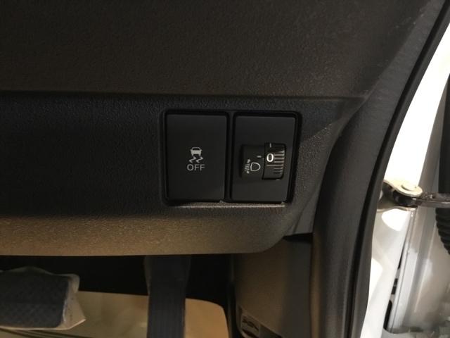 Ｎ－ＢＯＸカスタム ベースグレード　試乗車　メモリーナビ　ドラレコ　ＥＴＣ　リアカメラ　ＵＳＢ接続　ＣＭＢＳ　Ｄレコ　禁煙　ベンチシート　オートエアコン　スマートキ　ＬＥＤ　盗難防止装置　クルコン　バックカメラ　フルセグＴＶ　エアバッグ（31枚目）