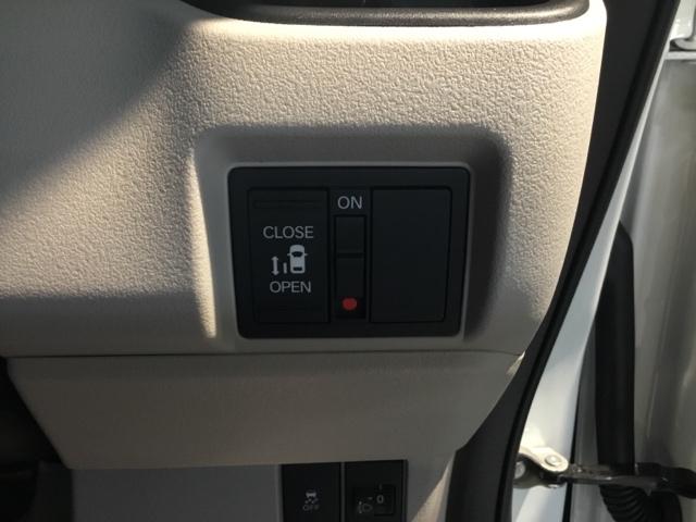 Ｎ－ＢＯＸ ベースグレード　試乗車　メモリーナビ　ドラレコ　ＥＴＣ　リアカメラ　衝突軽減システム　スマートキ－　禁煙　カーテンエアバック　イモビライザー　横滑り防止　オートクルーズ　ＬＥＤヘッドライト　キーフリー　地デジ　ＡＢＳ（30枚目）