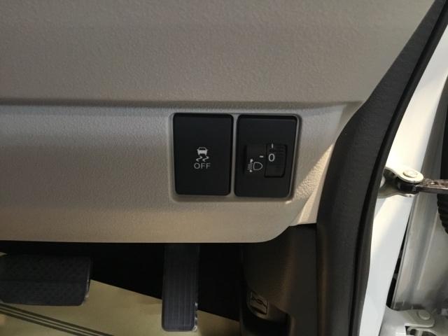 Ｎ－ＢＯＸ ベースグレード　試乗車　メモリーナビ　ドラレコ　ＥＴＣ　リアカメラ　衝突軽減システム　スマートキ－　禁煙　カーテンエアバック　イモビライザー　横滑り防止　オートクルーズ　ＬＥＤヘッドライト　キーフリー　地デジ　ＡＢＳ（31枚目）