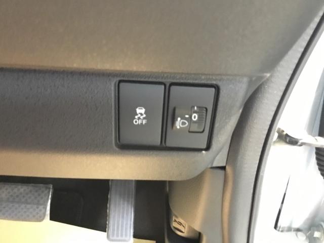 Ｎ－ＢＯＸカスタム ベースグレード　試乗車　メモリーナビ　ドラレコ　ＥＴＣ　リアカメラ　ＵＳＢ接続　ＣＭＢＳ　Ｄレコ　禁煙　ベンチシート　オートエアコン　スマートキ　ＬＥＤ　盗難防止装置　クルコン　バックカメラ　フルセグＴＶ　エアバッグ（32枚目）