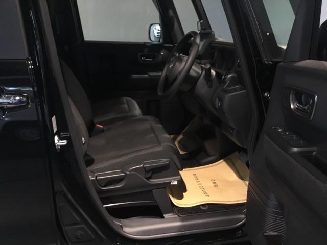 Ｎ－ＢＯＸカスタム ベースグレード　試乗車　メモリーナビ　ドラレコ　ＥＴＣ　リアカメラ　ＵＳＢ接続　ＣＭＢＳ　Ｄレコ　禁煙　ベンチシート　オートエアコン　スマートキ　ＬＥＤ　盗難防止装置　クルコン　バックカメラ　フルセグＴＶ　エアバッグ（17枚目）