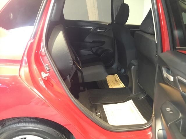 フィット １３Ｇ・Ｌパッケージ　メモリーナビ　フルセグ　ＣＤ　ＤＶＤ　盗難警報装置　Ｓキー　フルオートエアコン　ナビＴＶ　リモコンキー　横滑り防止機能　エアバック　アイスト　ＥＴＣ付き　パワーウィンド　Ｗエアバッグ　ＡＢＳ（14枚目）