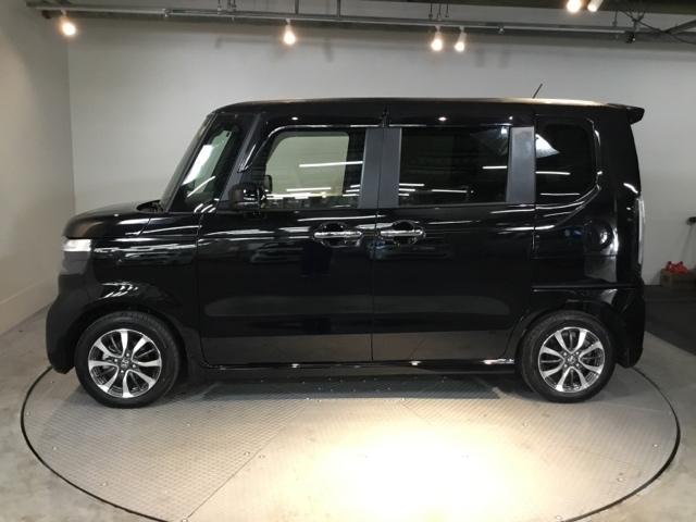 N-BOXカスタム ベースグレード 試乗車 メモリーナビ ドラレコ ETC Pソナー ナビテレビ レーダーブレーキサポート 地デジ対応 サイドエアバック 禁煙 Sヒータ スマートキー&プッシュスタート 横滑り防止 USB 盗難防止(7枚目)