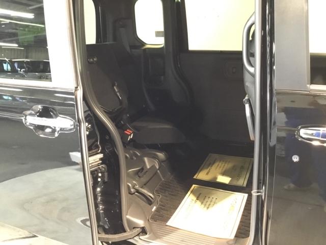 N-BOXカスタム ベースグレード 試乗車 メモリーナビ ドラレコ ETC Pソナー ナビテレビ レーダーブレーキサポート 地デジ対応 サイドエアバック 禁煙 Sヒータ スマートキー&プッシュスタート 横滑り防止 USB 盗難防止(14枚目)