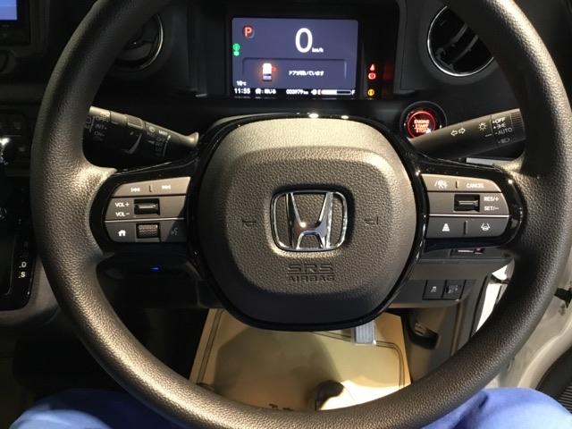 Ｎ－ＢＯＸカスタム ベースグレード　試乗車　メモリーナビ　ドラレコ　ＥＴＣ　Ｐソナー　ナビテレビ　レーダーブレーキサポート　地デジ対応　サイドエアバック　禁煙　Ｓヒータ　スマートキー＆プッシュスタート　横滑り防止　ＵＳＢ　盗難防止（3枚目）