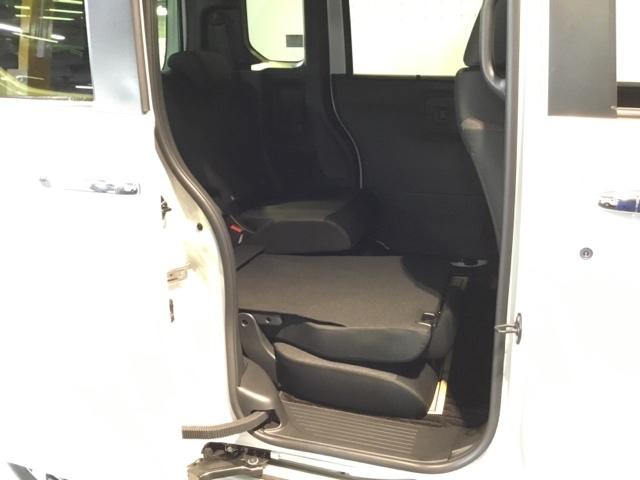 Ｎ－ＢＯＸカスタム ベースグレード　試乗車　メモリーナビ　ドラレコ　ＥＴＣ　Ｐソナー　ナビテレビ　レーダーブレーキサポート　地デジ対応　サイドエアバック　禁煙　Ｓヒータ　スマートキー＆プッシュスタート　横滑り防止　ＵＳＢ　盗難防止（13枚目）