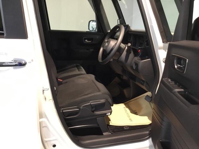 Ｎ－ＢＯＸカスタム ベースグレード　試乗車　メモリーナビ　ドラレコ　ＥＴＣ　Ｐソナー　ナビテレビ　レーダーブレーキサポート　地デジ対応　サイドエアバック　禁煙　Ｓヒータ　スマートキー＆プッシュスタート　横滑り防止　ＵＳＢ　盗難防止（17枚目）