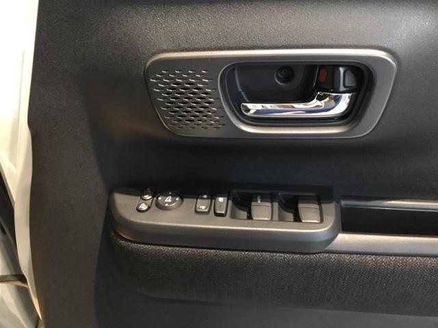 Ｎ－ＢＯＸカスタム ベースグレード　試乗車　メモリーナビ　ドラレコ　ＥＴＣ　Ｐソナー　ナビテレビ　レーダーブレーキサポート　地デジ対応　サイドエアバック　禁煙　Ｓヒータ　スマートキー＆プッシュスタート　横滑り防止　ＵＳＢ　盗難防止（19枚目）