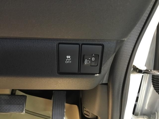 Ｎ－ＢＯＸカスタム ベースグレード　試乗車　メモリーナビ　ドラレコ　ＥＴＣ　Ｐソナー　ナビテレビ　レーダーブレーキサポート　地デジ対応　サイドエアバック　禁煙　Ｓヒータ　スマートキー＆プッシュスタート　横滑り防止　ＵＳＢ　盗難防止（31枚目）