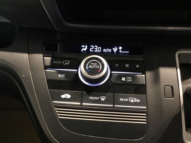 フリード Ｇ・ホンダセンシング　ディスプレイオーディオ　ＣＤ　ＥＴＣ　リアカメラ　スマートキーＰスタート　ＵＳＢ入力　盗難防止システム　横滑防止装置　ＬＥＤランプ　クルコン　パワーウインド　ウォークスルー　エアバック　三列シート（21枚目）