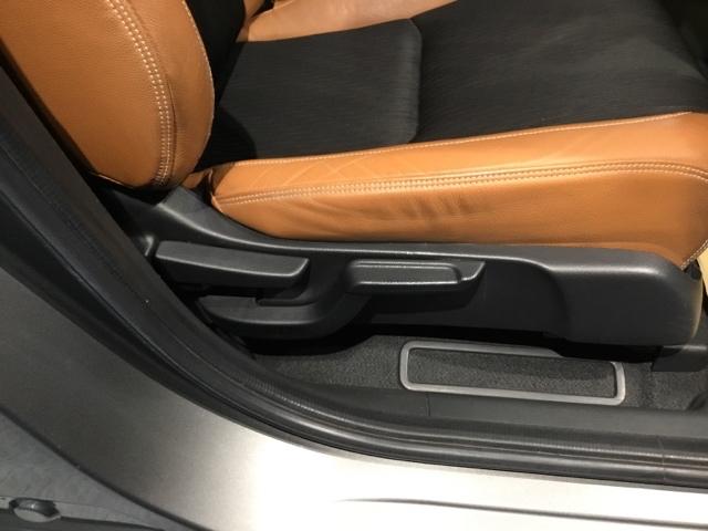 ヴェゼル ハイブリッドZ・ホンダセンシング メモリーナビ フルセグ リアカメラ ETC 助手席エアバック 軽減ブレーキ AUTOエアコン Aクルーズ 盗難防止 Wエアコン スマートキ シートH パワステ キーフリーシステム ESC ナビ&TV(18枚目)